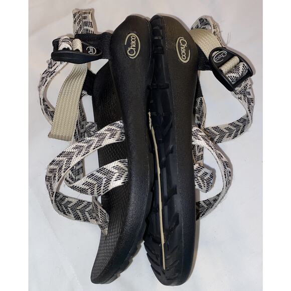 Women’s Chaco Sandals Size US 6 ~ Good Used Condition ~ Black/Off White - Picture 4 of 6